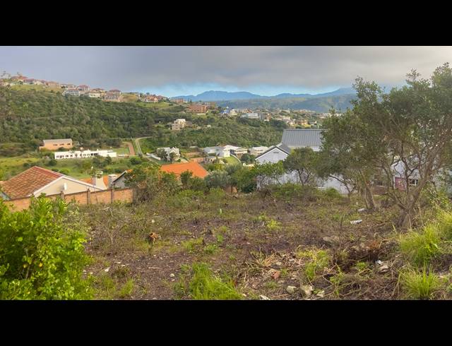 859M² VACANT LAND FOR SALE IN BERGSIG